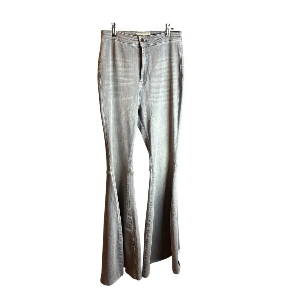 Free People Float On Flare sz 29 in smoke grey (pre-owned EXCELLENT condition) - Picture 2 of 9
